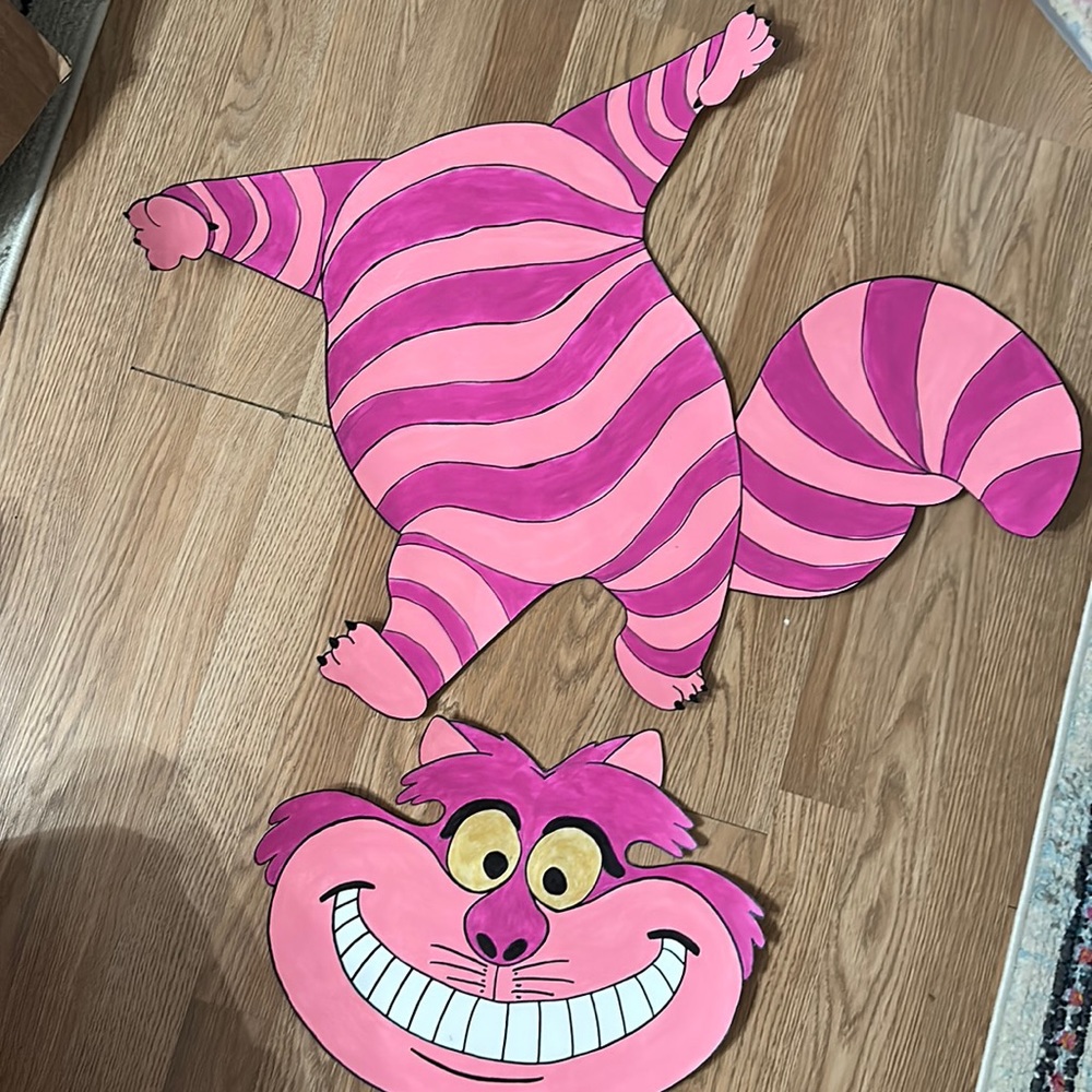 Alice in onederland- Cheshire Cat character